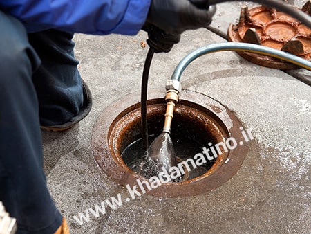 رفع گرفتگی لوله پشت بام شبانه روزی در سراسر استان تهران